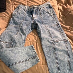 Levi's Women's Light Blue Relaxed Jeans